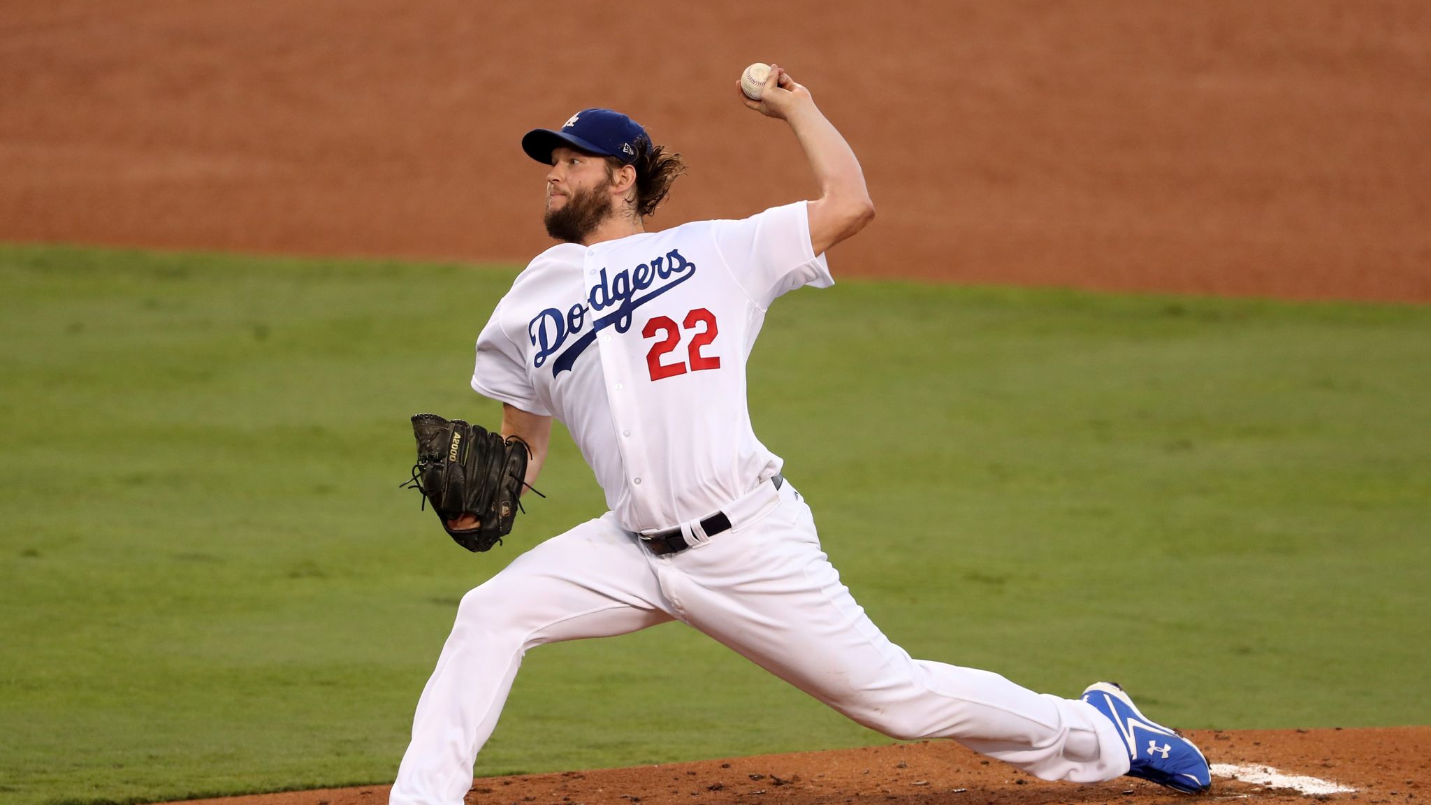 Clayton Kershaw strikes out 11 as Dodgers win World Series opener