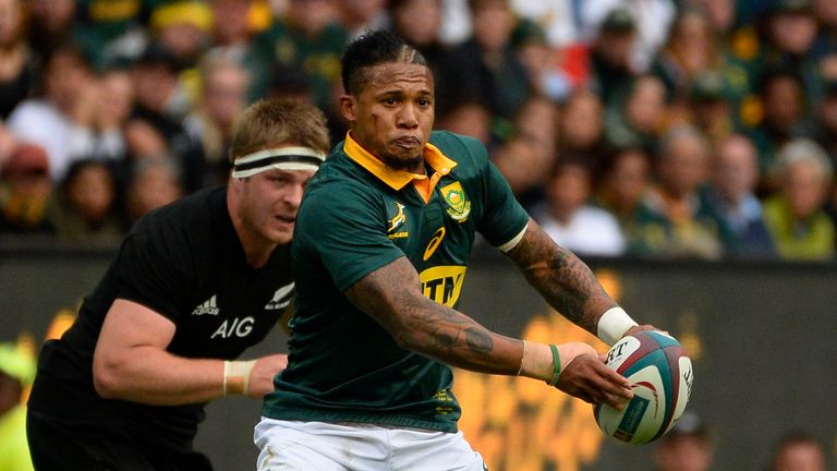 Elton Jantjies on the attack for South Africa