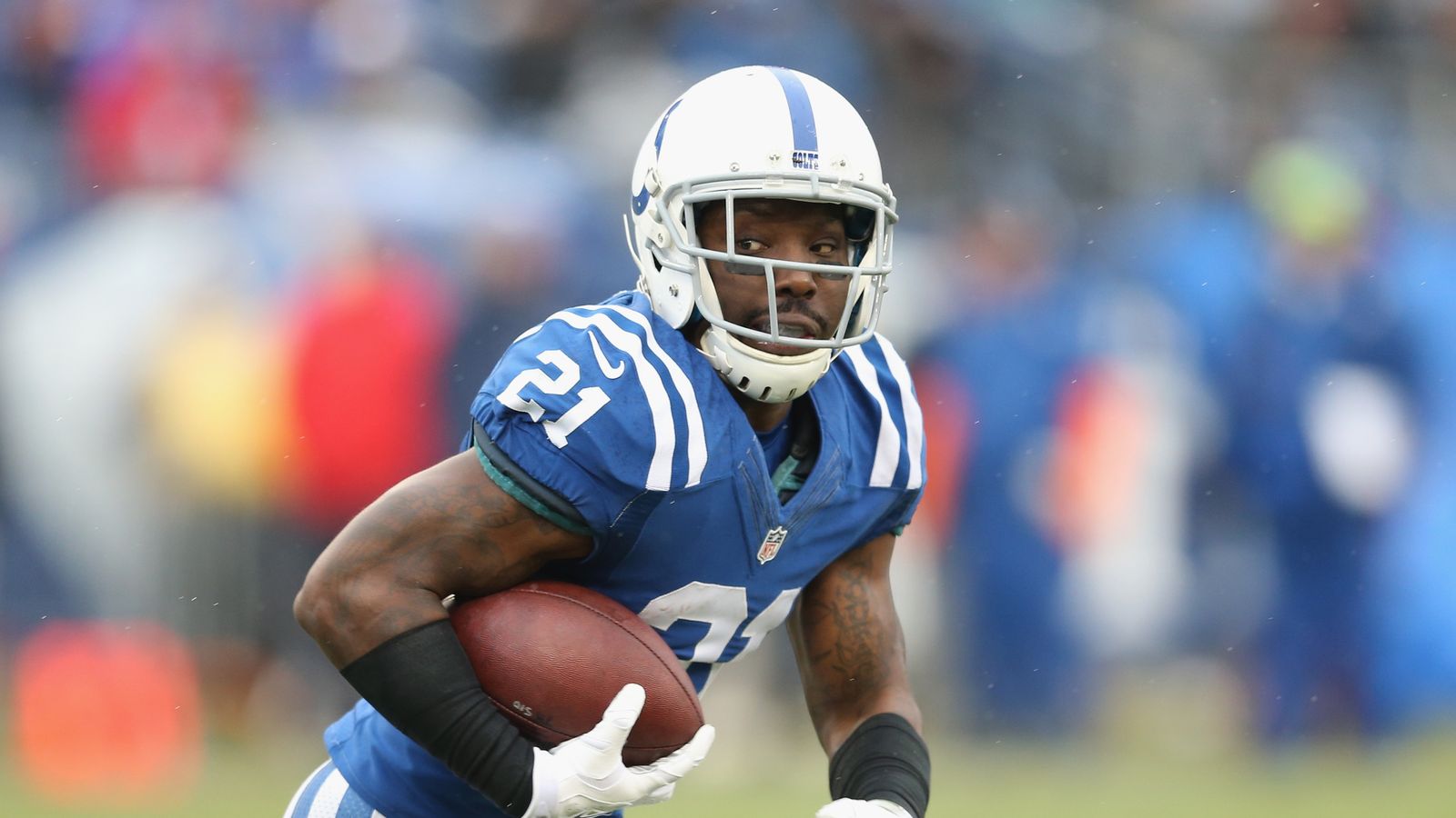 Ex-Indianapolis Colts CB Vontae Davis visited Cleveland Browns