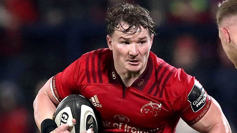 Cloete's try saw Munster make the breakthrough, but he was stretched off just after the half hour 