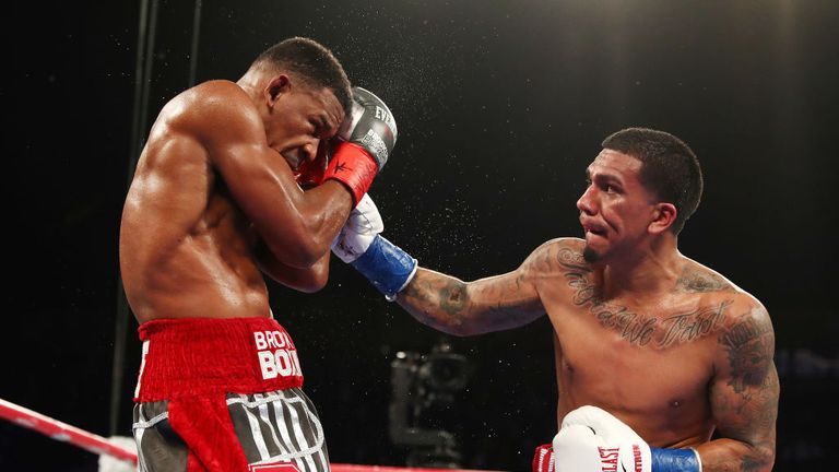 Luis Arias was unable to keep pace with Daniel Jacobs