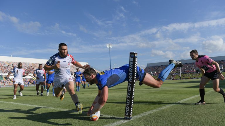 Josh Mantellato touches down for the Azzurri