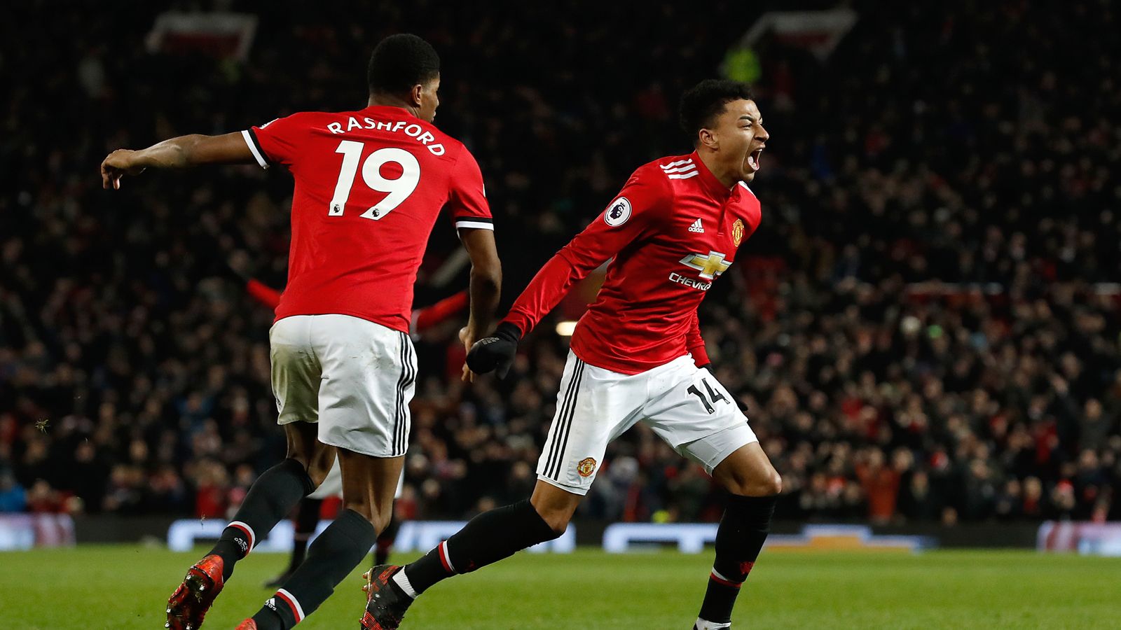 Man Utd 2 - 2 Burnley - Match Report & Highlights