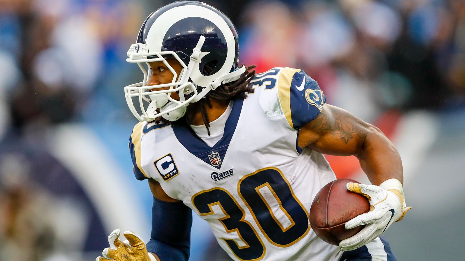 St. Louis Rams running back Todd Gurley warms up before the start of an NFL  football game between the St. Louis Rams and the San Francisco 49ers  Sunday, Nov. 1, 2015, in