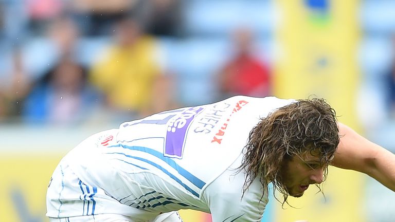 Alec Hepburn looks to secure the ball for Exeter