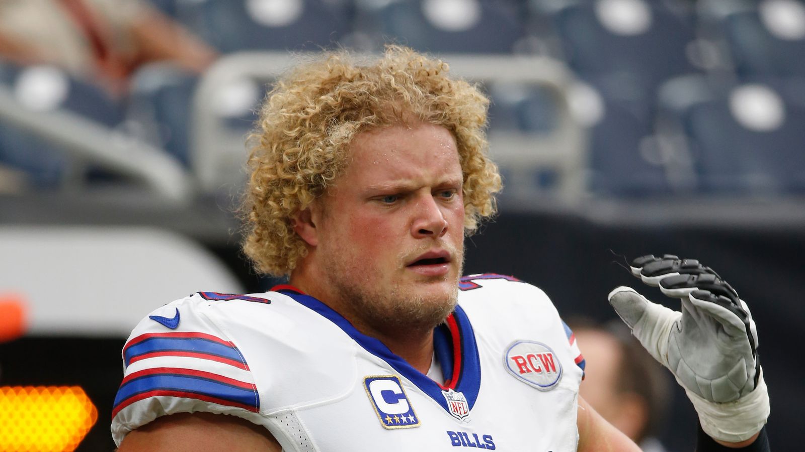 Bills' Eric Wood suffers career-ending neck injury 