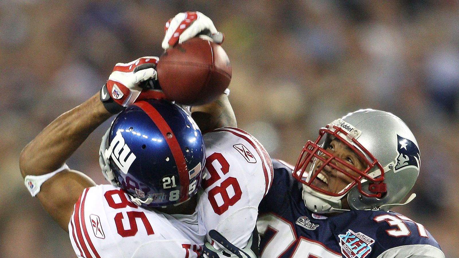 Giants Stun Patriots in Super Bowl XLII - The New York Times