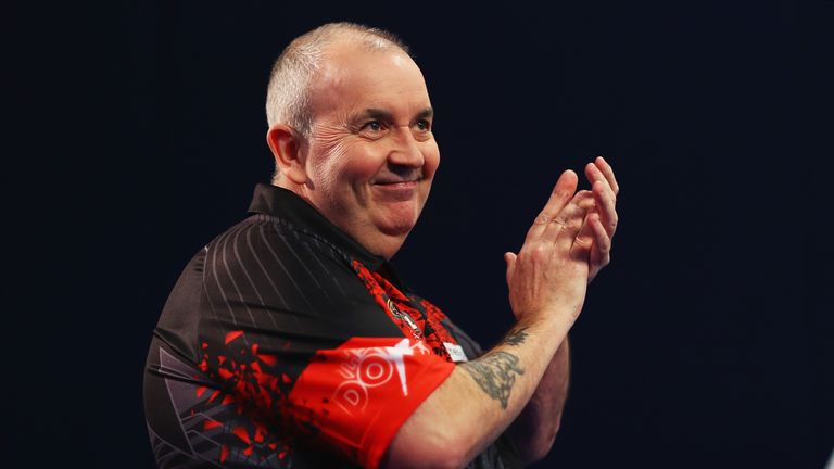 Phil Taylor demostró que aún podía mezclarlo en el MODUS A Night At The Darts