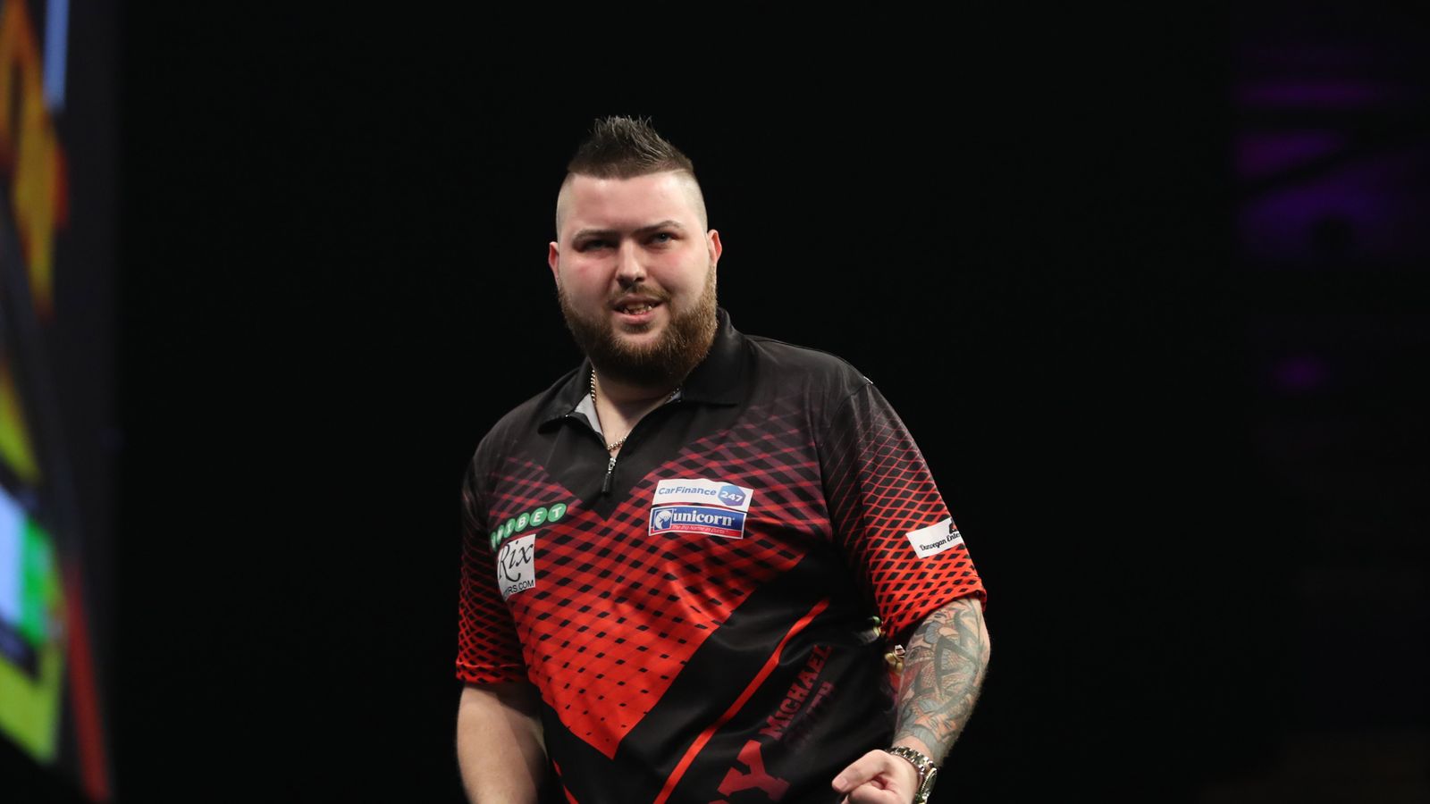 Michael Smith out to prove doubters wrong as he targets unbeaten ...