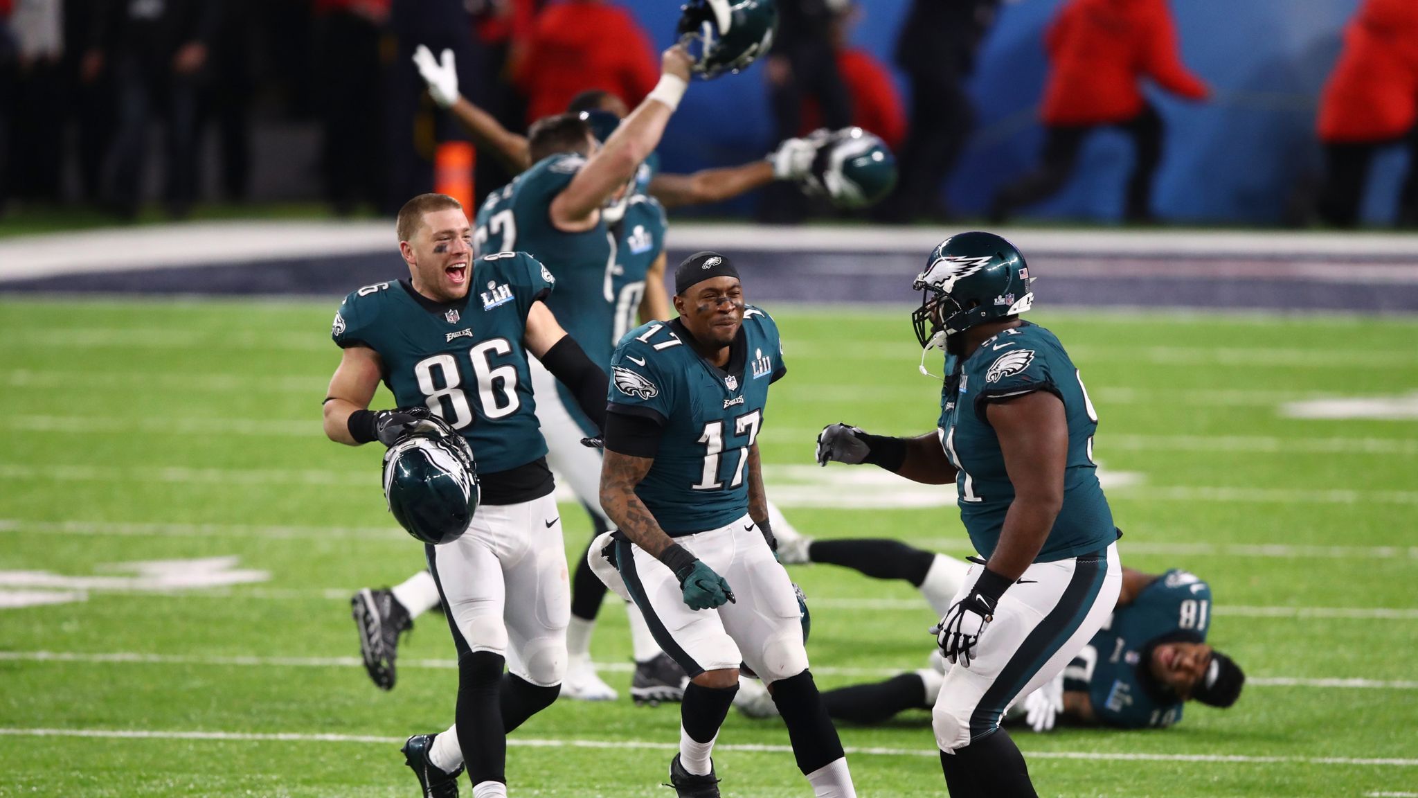 Eagles topple mighty Patriots, 41-33, to win first Super Bowl