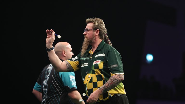 Simon Whitlock has made an impressive return to the Premier League scene - Photo credit: Lawrence Lustig/PDC
