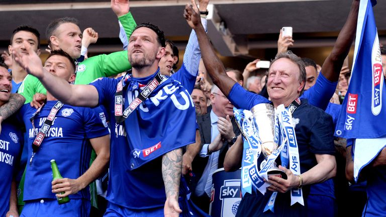 Neil Warnock should be under consideration for the award, says Sean Dyche