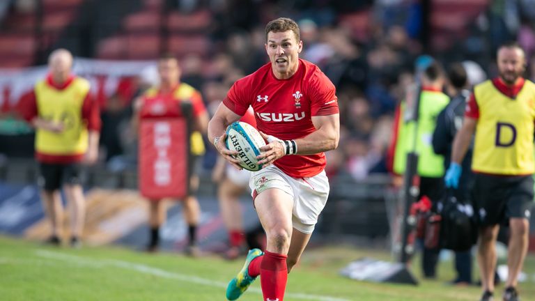 North runs with the ball against Argentina