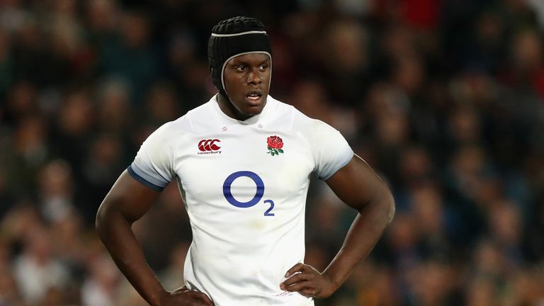 Itoje appeared more fixated on trying to physically rough up De Klerk than defending on numerous occasions 