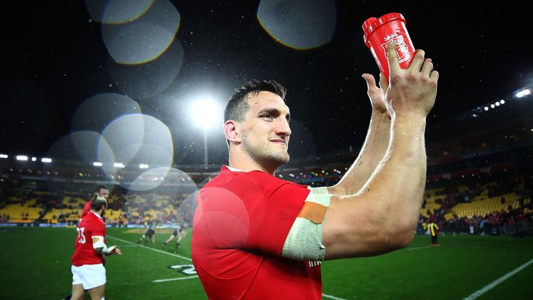 Sam Warburton has announced his retirement