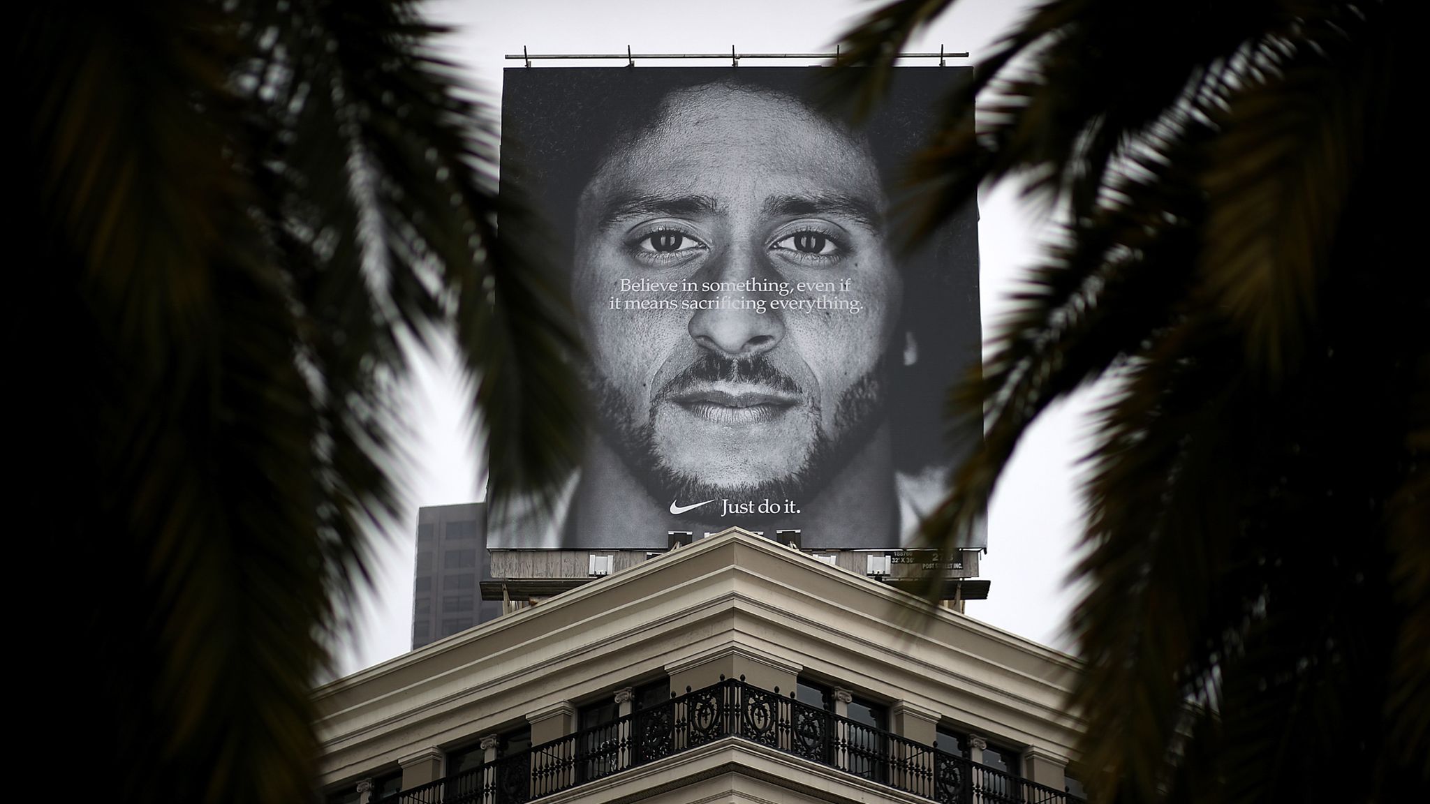 Colin Kaepernick, Nike unveil new black jersey following NFL settlement 