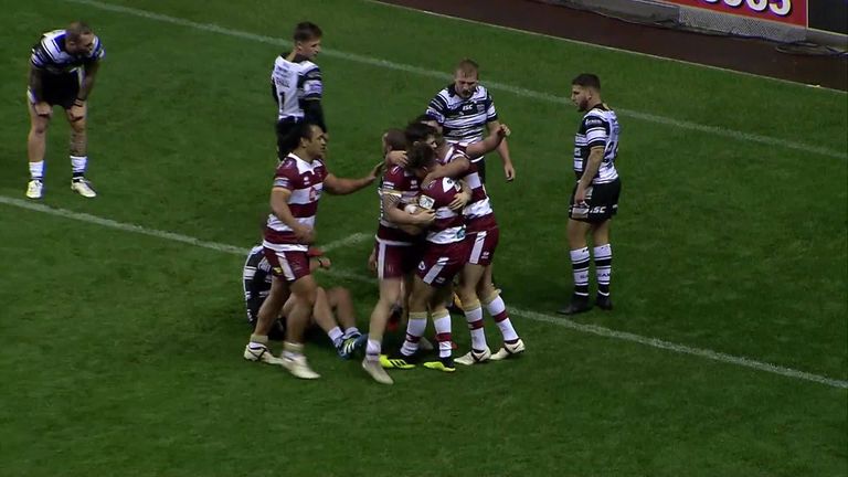 Highlights of Wigan Warriors' win over Hull FC in the final round of the Super 8s
