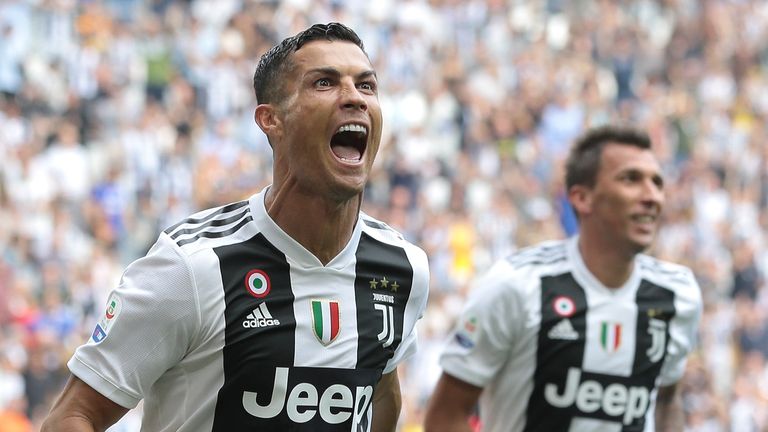 Cristiano Ronaldo celebrates scoring against Sassuolo