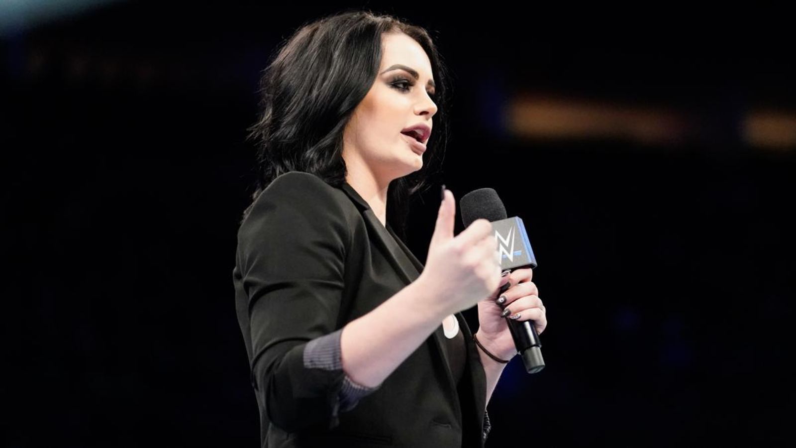 Paige returns to Uniondale for 'bitter sweet' moment | WWE ... Paige returns to Uniondale for 'bitter sweet' moment | WWE ...