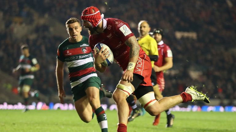 Blade Thomson was denied a first half try, but got over for Scarlets' third try to take the lead on the hour mark