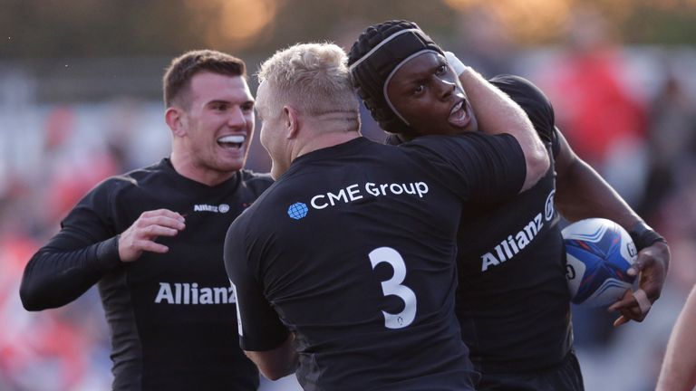 Maro Itoje celebrates after scoring Saracens' first try