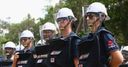Root leads England on minefield visit