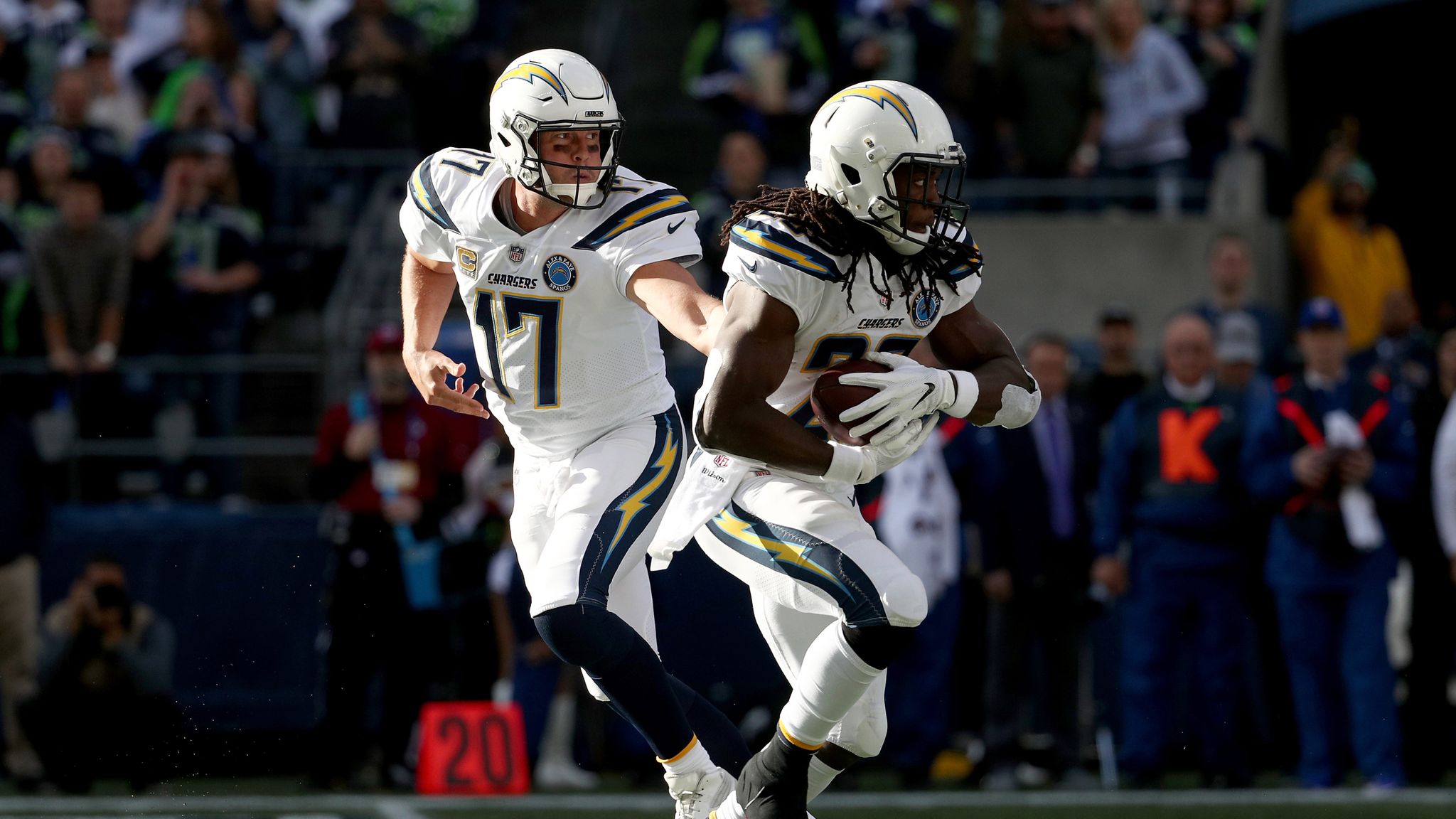 NFL - Melvin Gordon vs. Kareem Hunt. Los Angeles Chargers vs. The