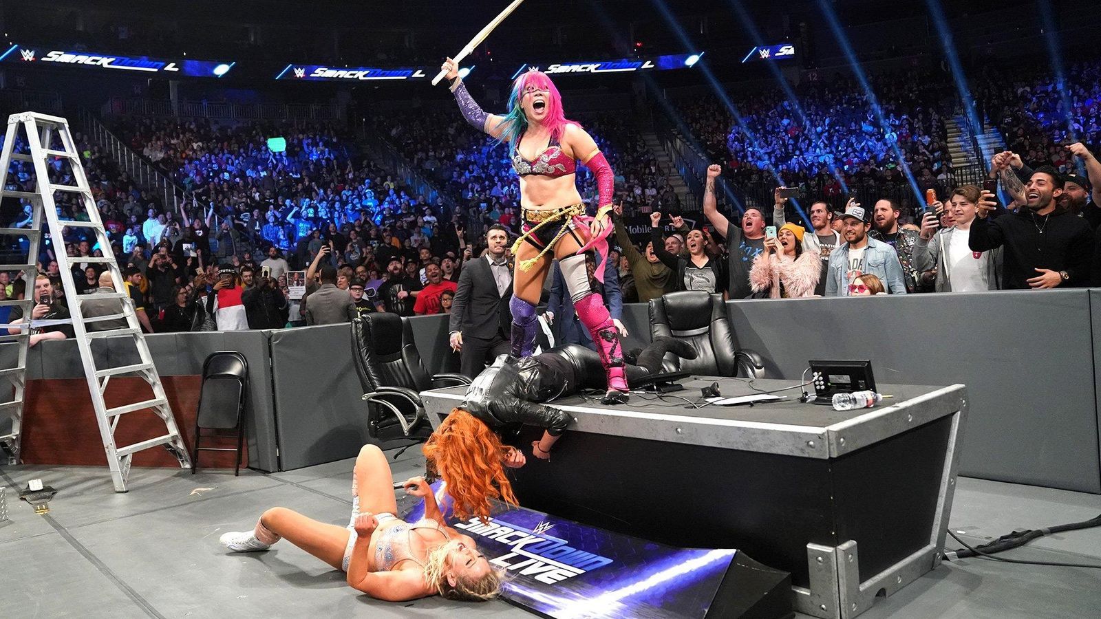 Watch Asuka Runs Wild With Kendo Stick Attack On Flair And Lynch Wwe 5300