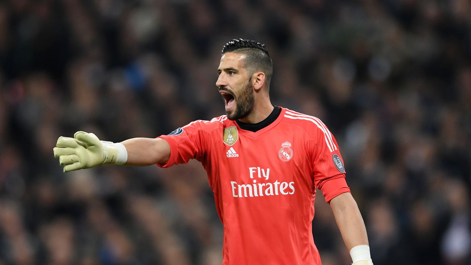 Real Madrid goalkeeper Kiko Casilla to have medical at