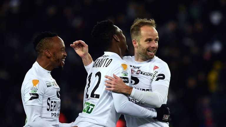 Yeni Ngbakoto (L) scored Guingamp's equaliser