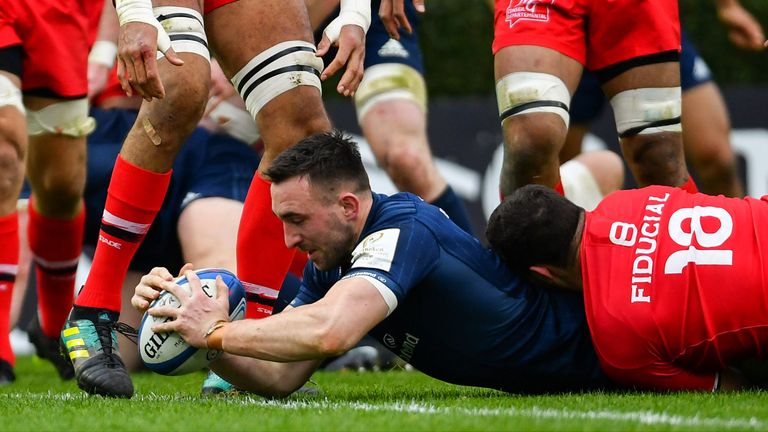 Jack Conan stretches to score the game's opening try