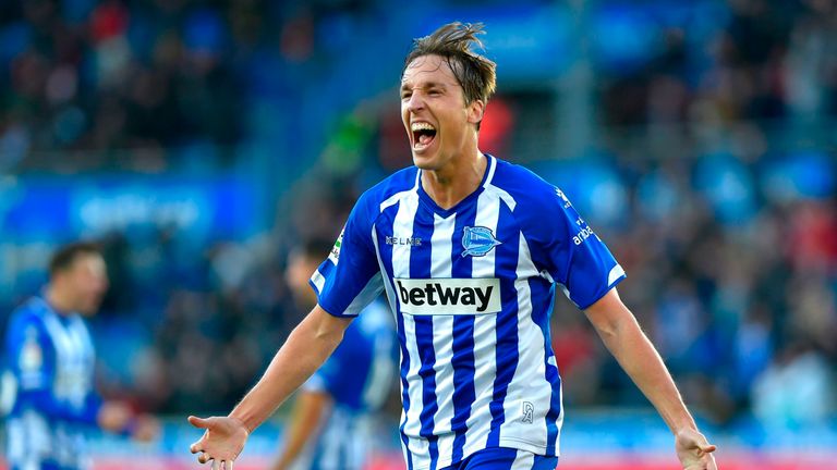 Tomas Pina celebrates scoring for Alaves