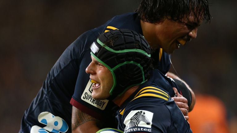 Dillon Hunt's late try ensured the Highlanders saw off the Reds in a superb Super Rugby clash