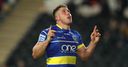 Lineham stars as Warrington move top