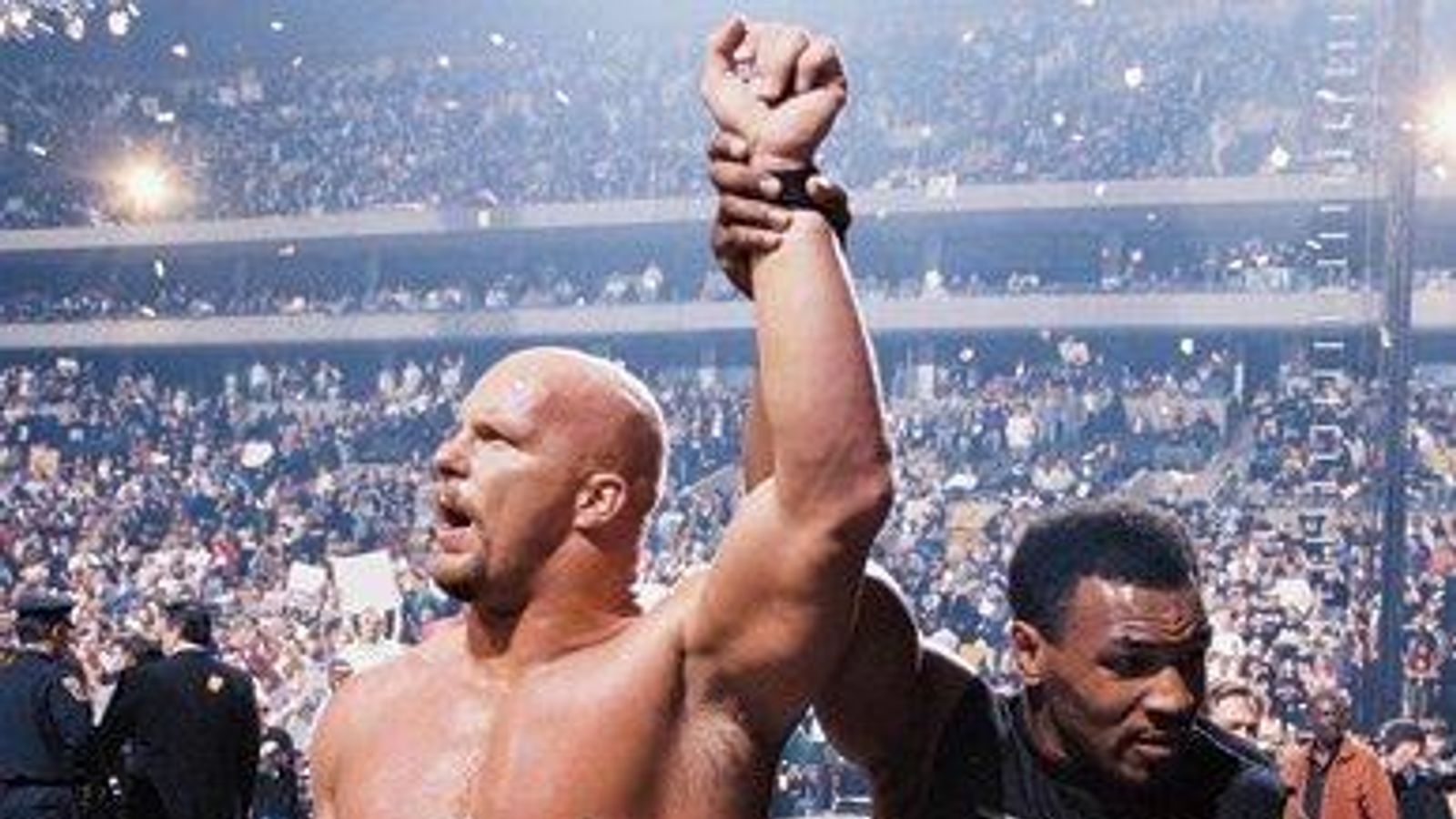 WrestleMania gold Mike Tyson knocks out Shawn Michaels! WWE News