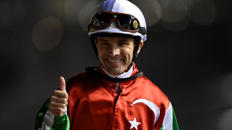 Thunder Snow wins second Dubai World Cup Thunder Snow wins second Dubai World Cup