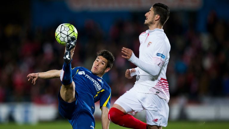 Emi Buendia (left) in action for Getafe in La Liga