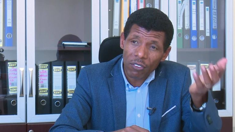Haile Gebrselassie says he will seek legal action against Sir Mo Farah after he accused him of a lack of action following an alleged robbery in his hotel.