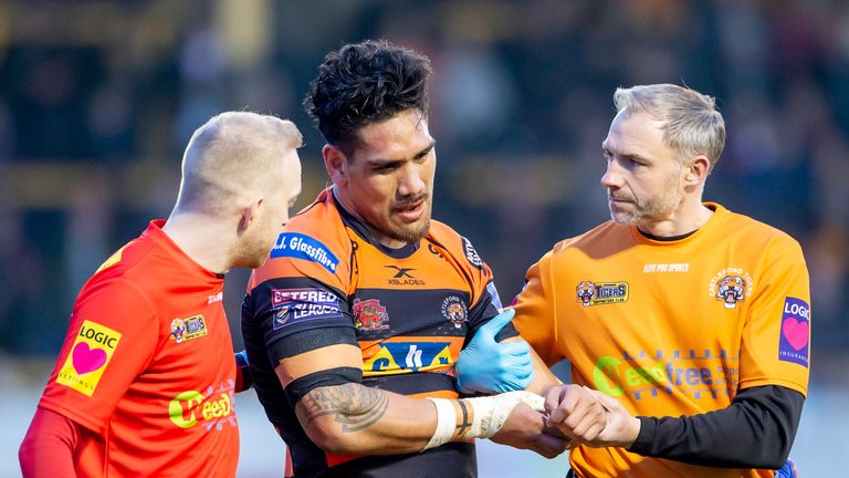 Sene-Lefao sustained a shoulder injury in the act of scoring against Wakefield