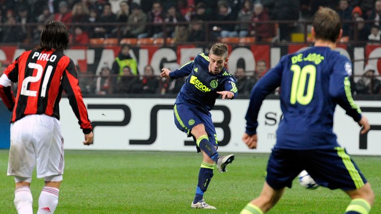 Alderweireld scoring for Ajax against AC Milan in the San Siro in 2010