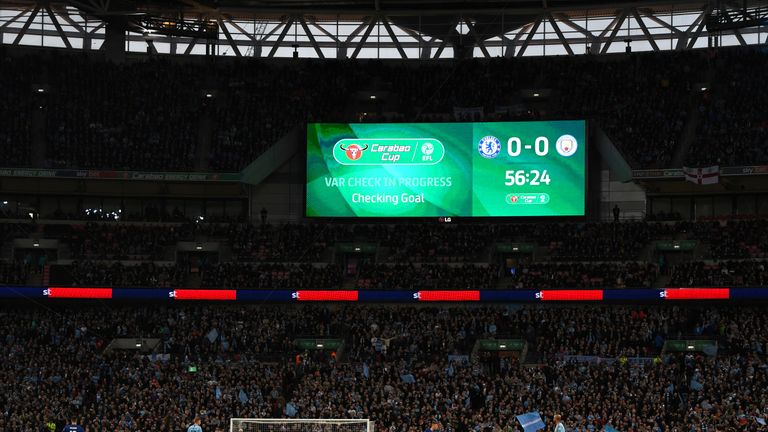 The FA could authorize the retransmission of VAR broadcasts on big screens at Wembley in the FA Cup semi-finals