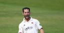 Somerset beat Warwickshire to stay top
