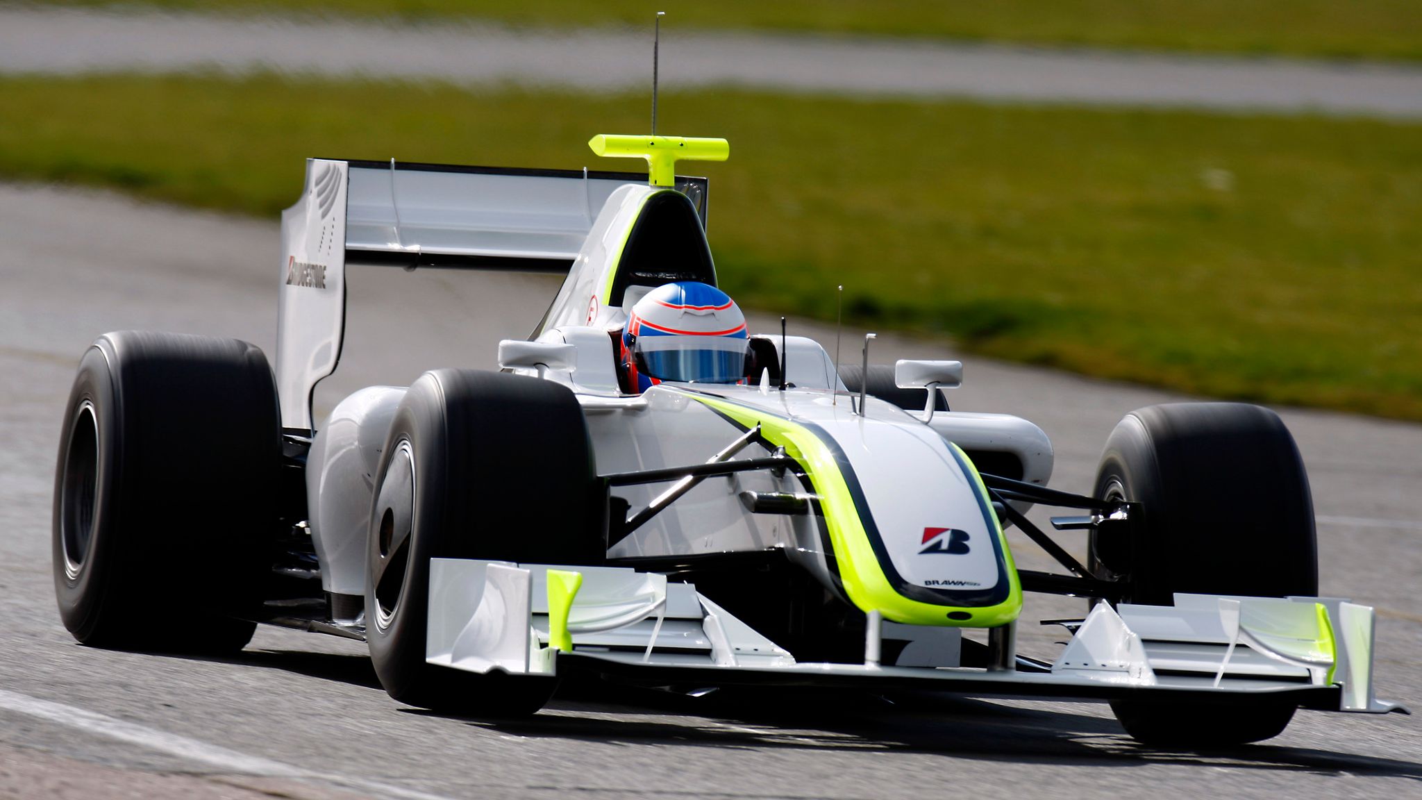 brawn gp button