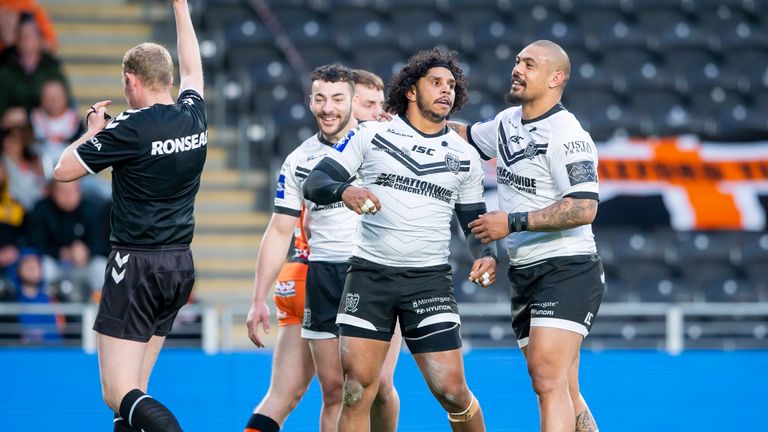 Highlights from the Coral Challenge Cup sixth-round tie between Hull FC and Castleford Tigers