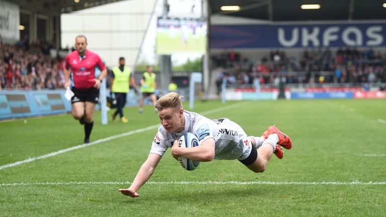 Dom Coetzer goes over for one of Gloucester's tries