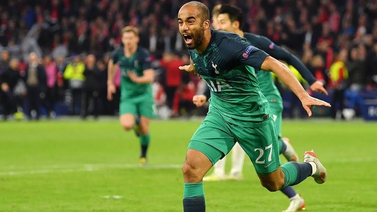 Lucas Moura celebrates scoring Tottenham's late winner