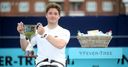 Hewett wins wheelchair title at Queen's