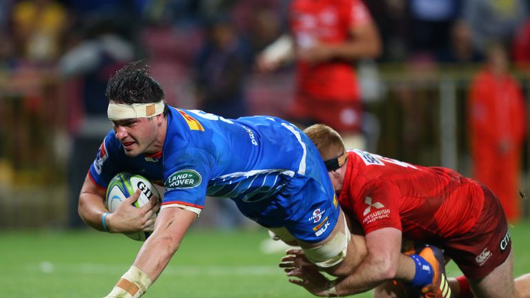 Jaco Coetzee goes over for a try in the Stormers' win at home to the Sunwolves