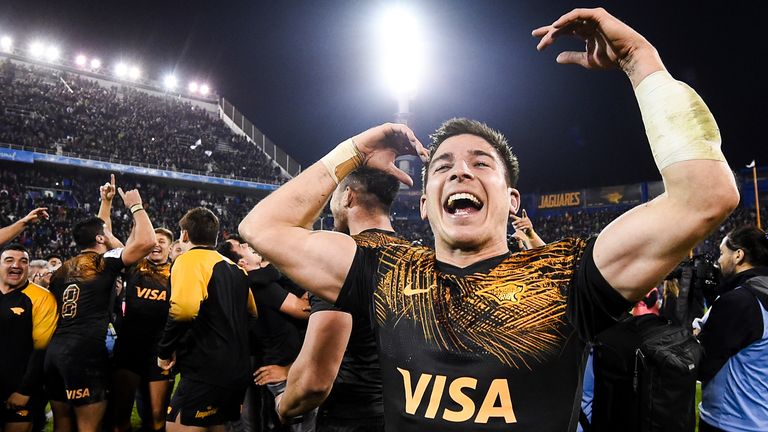 Watch highlights as the Jaguares secured a place in their first ever Super Rugby Final by beating the Brumbies 39-7 in Buenos Aires.