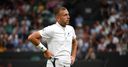 Brave Evans falls to Sousa in thriller